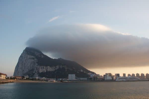 Abziehende Wolken vom Felsen in Gibraltar
